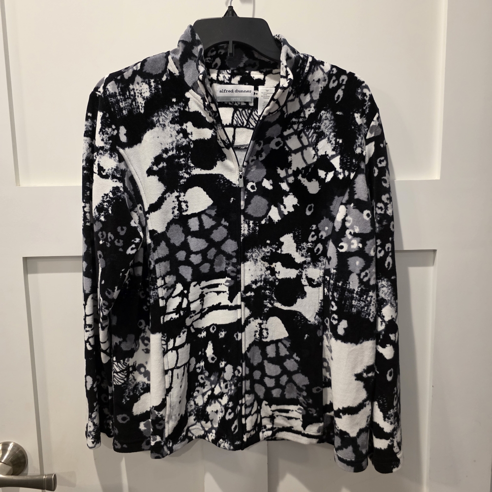 Alfred Dunner Women's Jacket Abstract Animal Print Artsy Casual 14P Terry Black